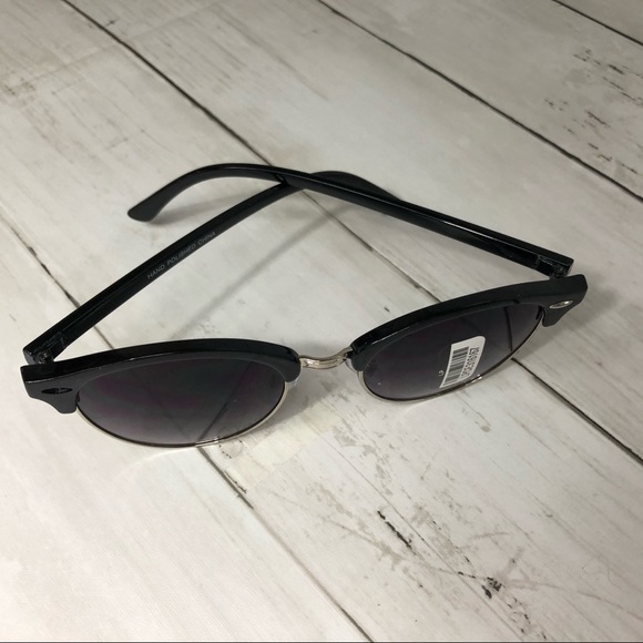 Accessory Bundle. Silver Cuff Bracelet Sunglasses - Picture 6 of 11